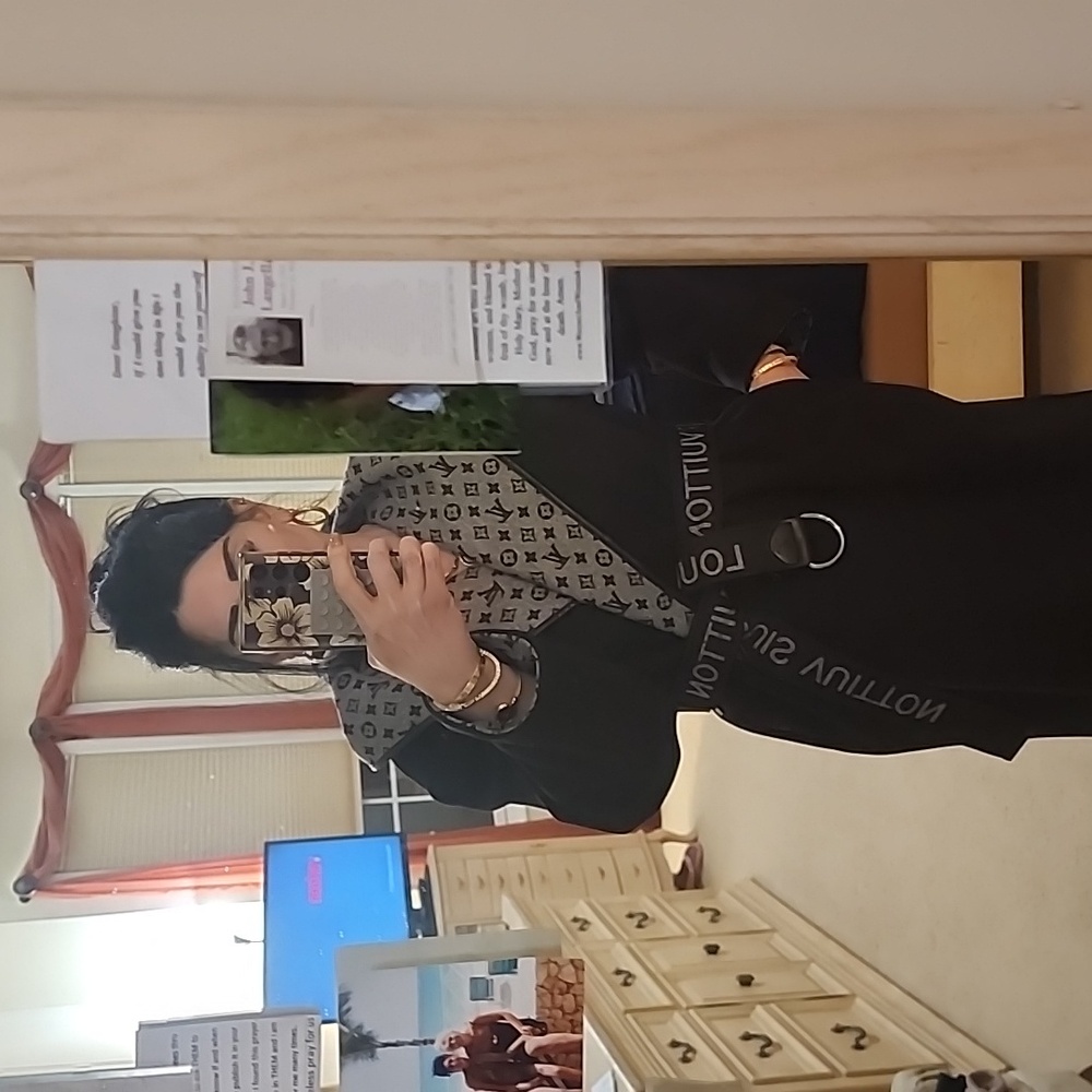 Louis Vuitton Black Coat with Gray Monogram - Picture 5 of 10